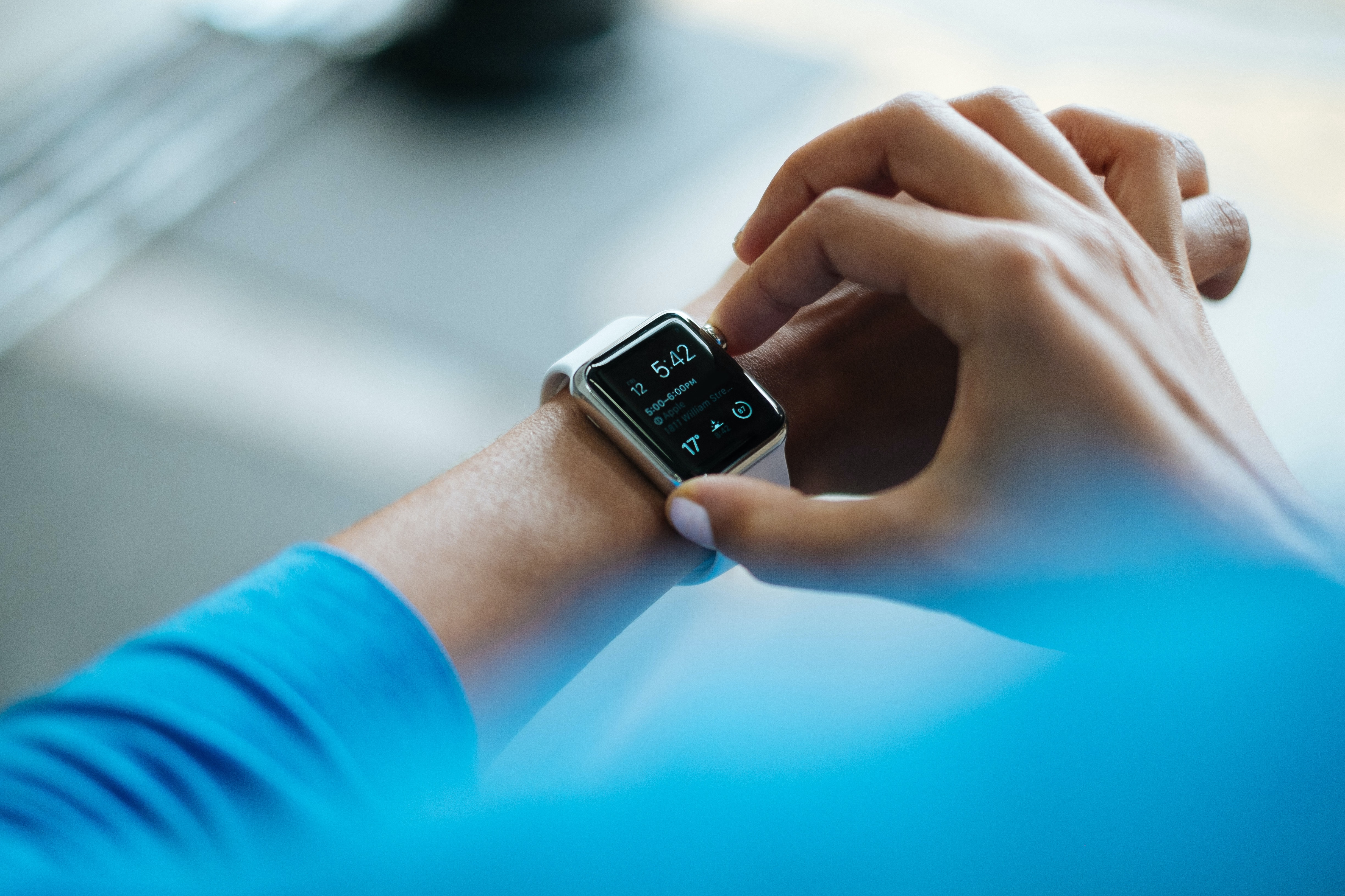 Arm mit Uhr